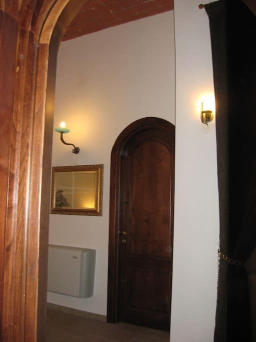 Vivilo Collection - Opera Teather Apartment - Very Central Rom Eksteriør billede